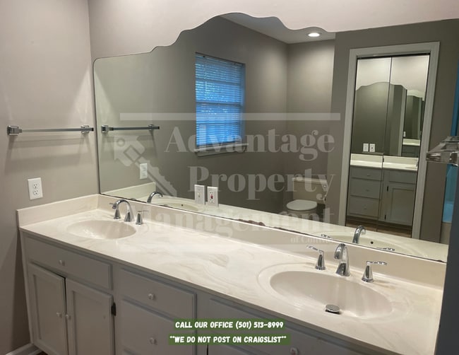 Building Photo - 11 Pamela Ln