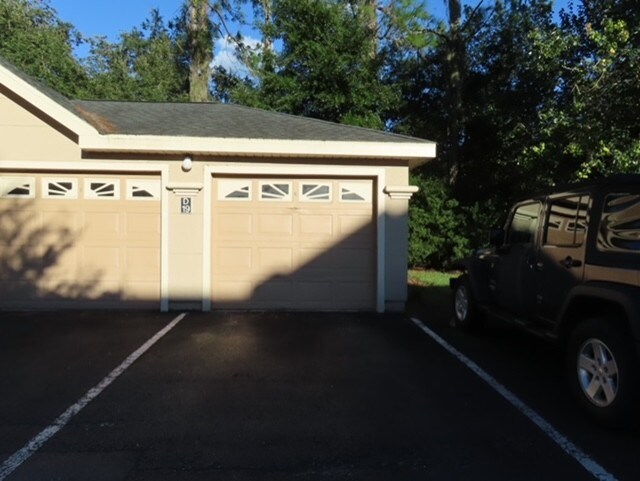 Building Photo - 13810 Sutton Park Dr N