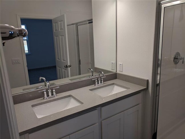 Building Photo - 15313 Willow Arbor Cir