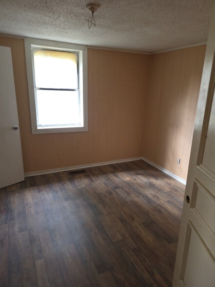 Building Photo - 1410 9th St