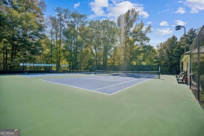 Building Photo - 9026 Riverbend Manor