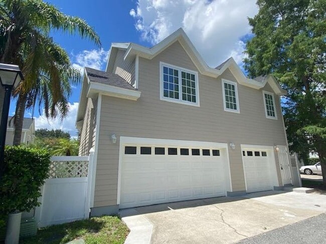 Building Photo - 1 Bedroom 1 Bath Garage apartment with attached 1 car garage