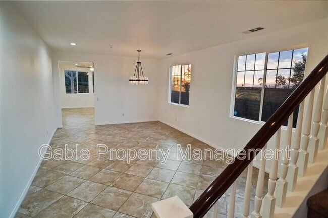 Building Photo - 26631 Millhouse Dr