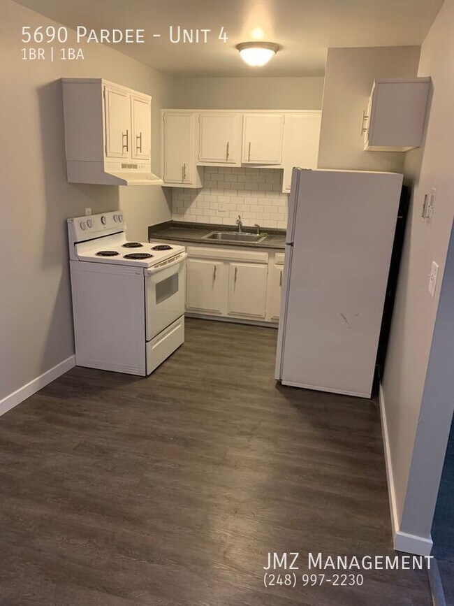 Building Photo - 5690 Pardee-Unit 4