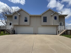 Building Photo - 2522 Walden Rd