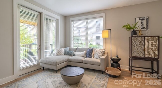 Building Photo - 6408 Providence Farm Ln