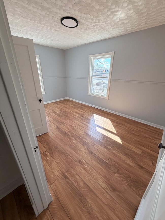 Building Photo - 7840 S Saginaw Ave