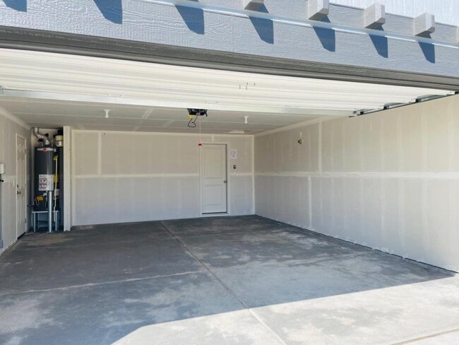 Building Photo - 13833 N Apex Way