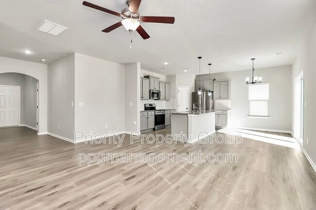 Building Photo - 9054 Stoney Waters Ct