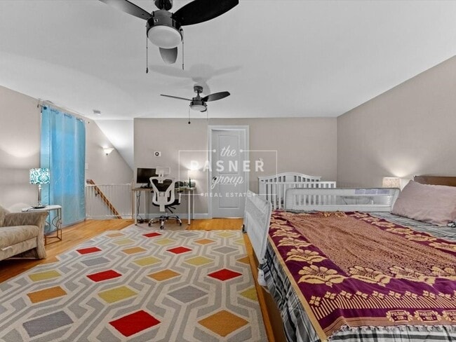 Building Photo - 17 Beacon St