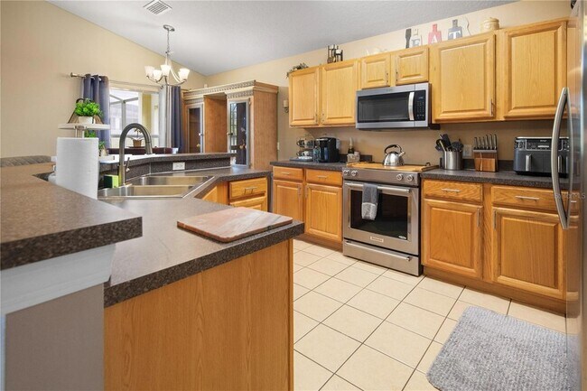 Building Photo - 236 Lancaster Dr
