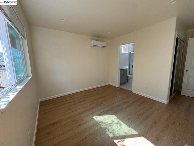 Building Photo - 1632 Wayne Ave