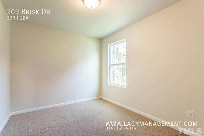 Building Photo - 209 Brisk Dr