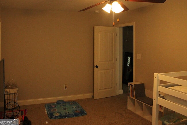 Building Photo - 111 Sourwood Ln