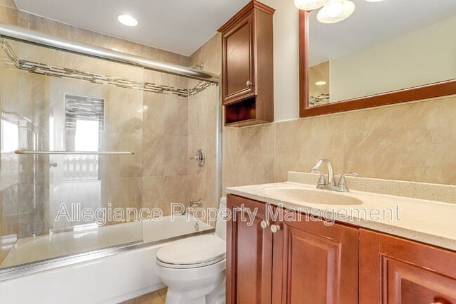 Building Photo - 6301 Stevenson Ave