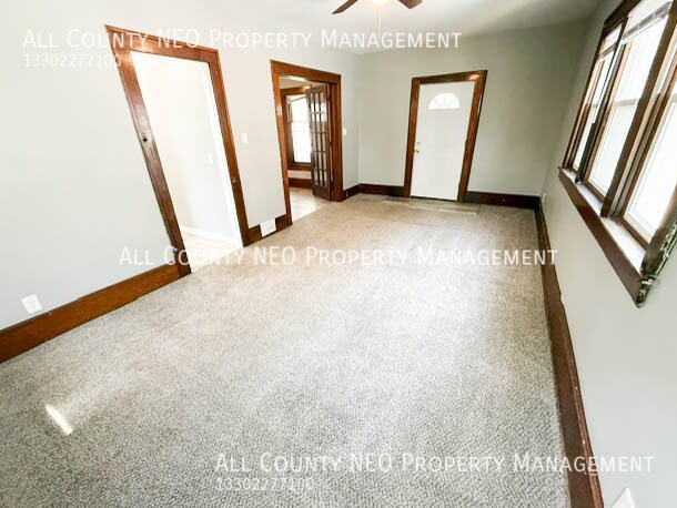 Building Photo - 73 Belvidere Way