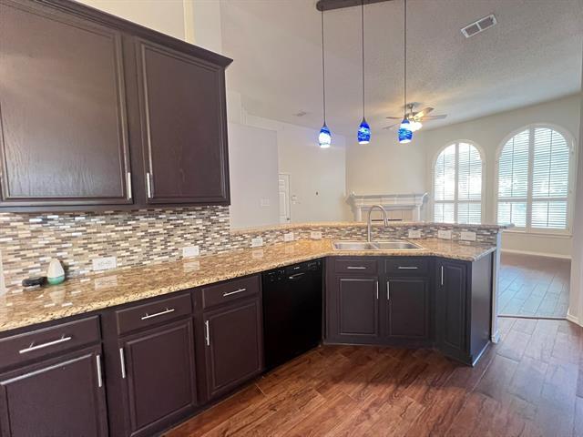 Building Photo - 2043 Wimbledon Dr