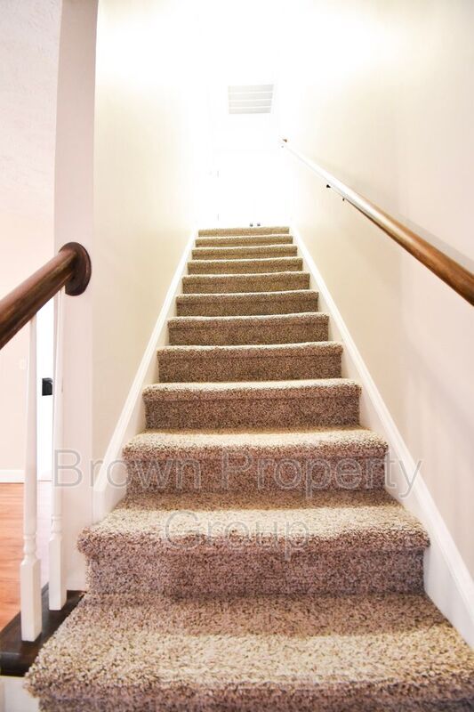 Building Photo - 2812 Bolla Dr