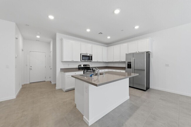 Building Photo - Brand New 3 Bedroom Stylish Henderson Townhome in Black Mountain Ranch