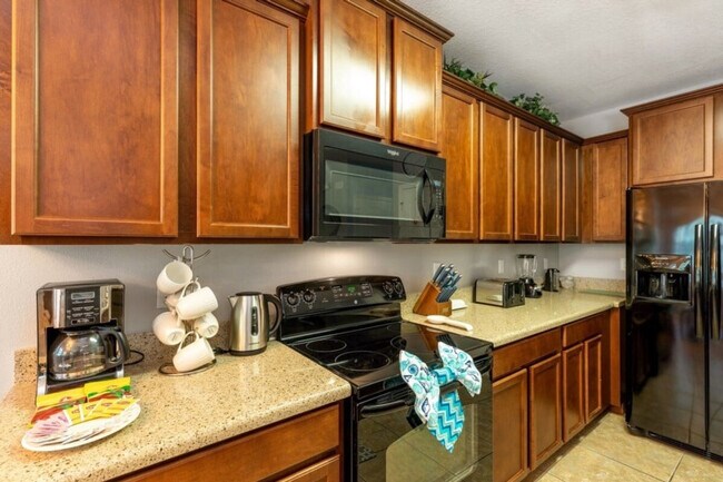 Building Photo - 1157 Cypress Pointe Blvd