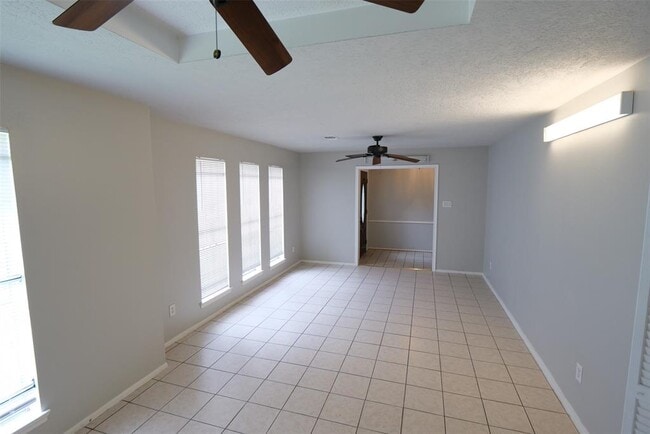 Building Photo - 13314 Ensley Wood Dr