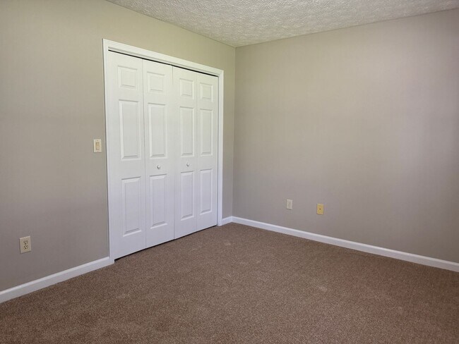 Building Photo - Sweet Home in Tucker Creek Estates