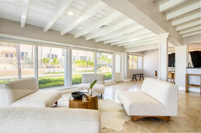 Building Photo - 1501 N Fort Lauderdale Beach Blvd