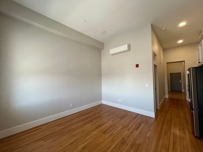 Building Photo - 34 St Joseph St