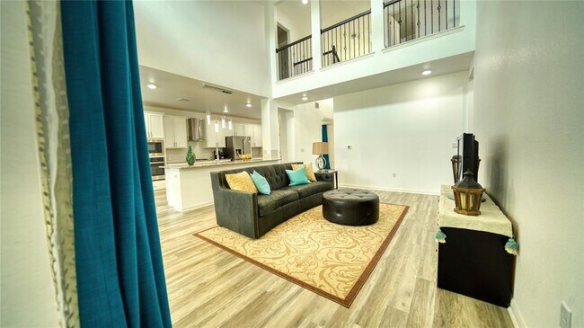 Building Photo - 11907 Singer Ct