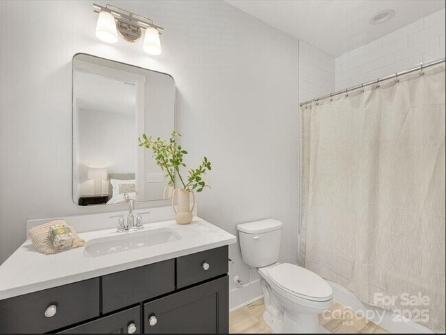 Building Photo - A cozy and spacious 4-bedroom, 5-bath home...