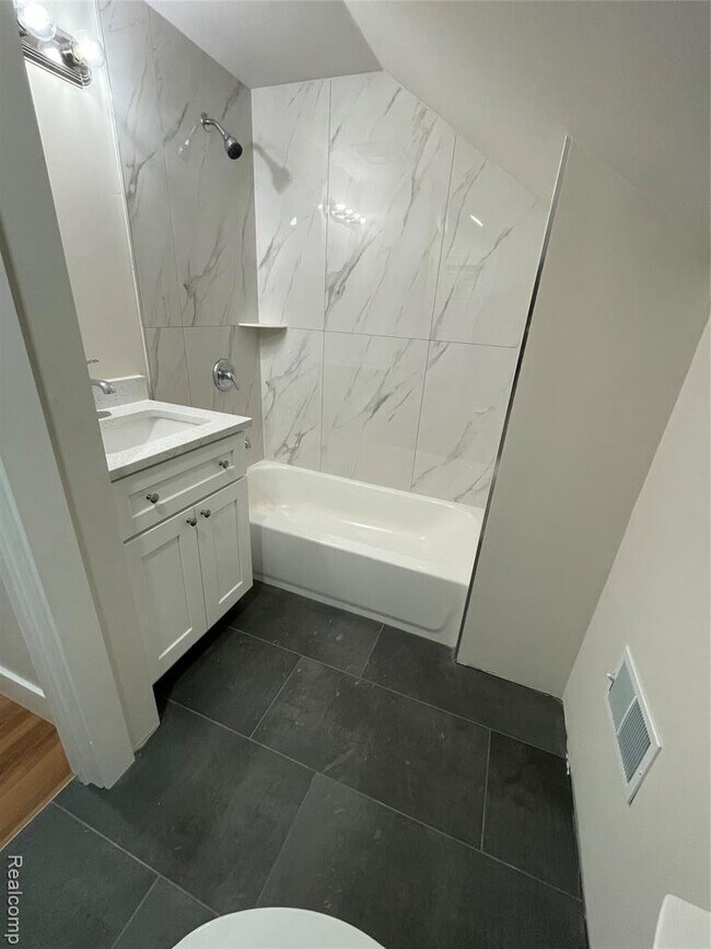 Building Photo - 8634 Patton St