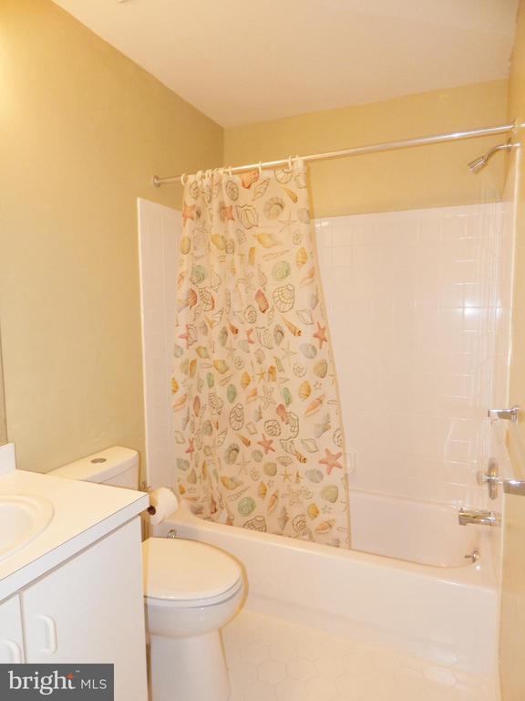 Building Photo - 531 Musket Ct