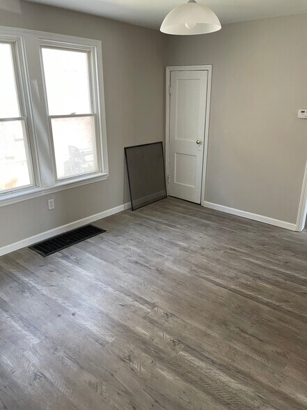 Building Photo - 1344 Buffalo Rd