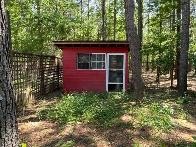 Building Photo - 6968 Moontown Dr E