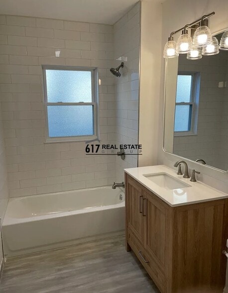 Building Photo - 2 Water St