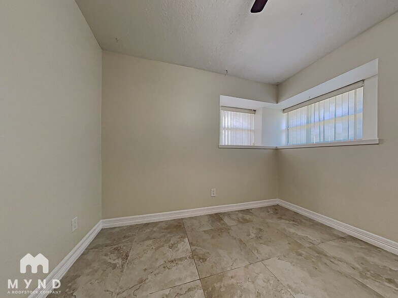 Building Photo - 10503 Kirkdale Dr