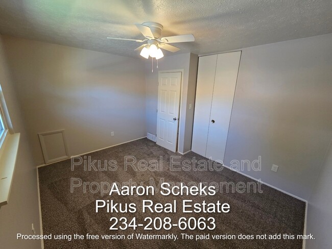 Building Photo - 3647 Albrecht Ave