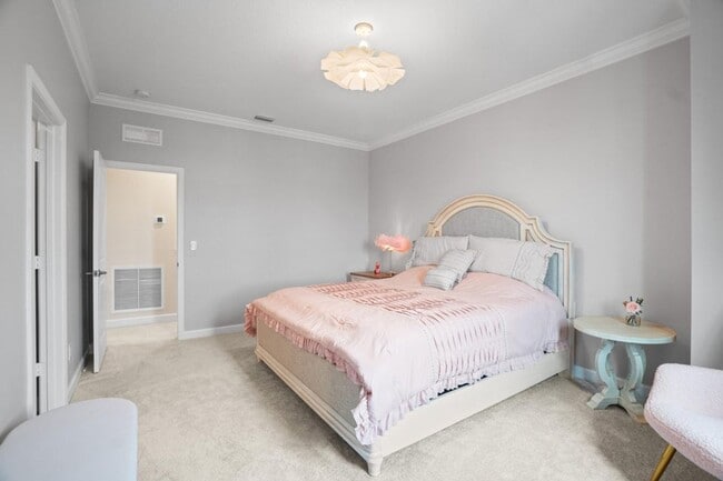 Building Photo - 1120 Haywagon Trl