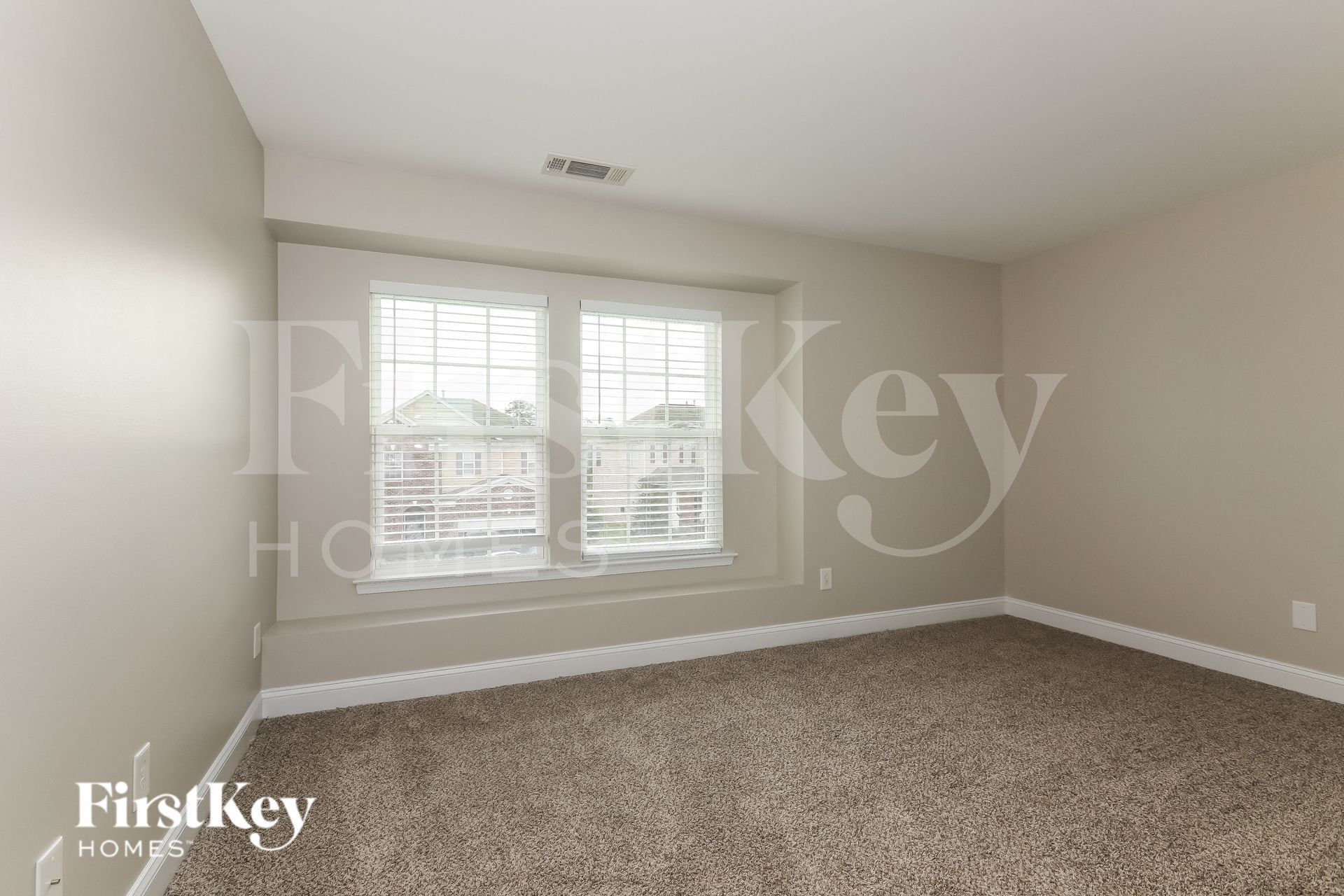 Building Photo - 12635 Cumberland Cove Dr