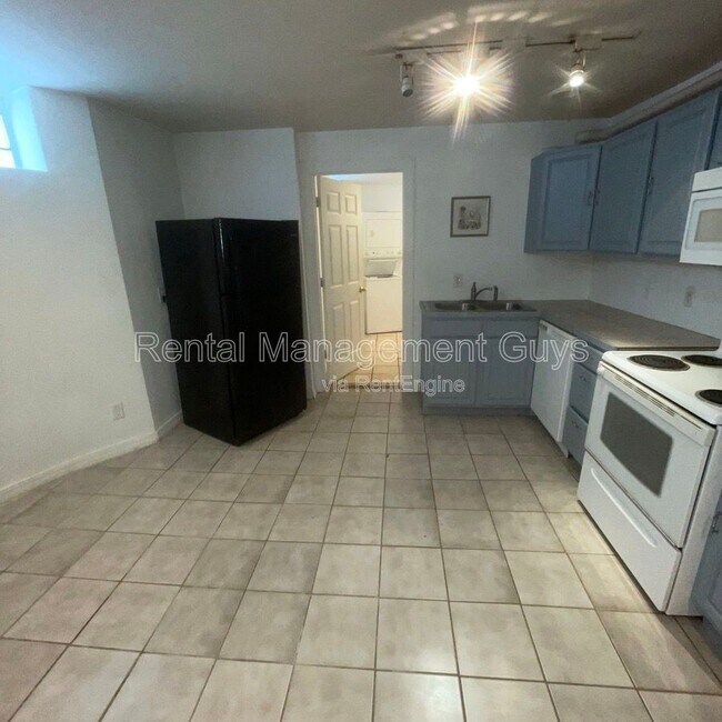 Building Photo - 2021 3rd Ave S