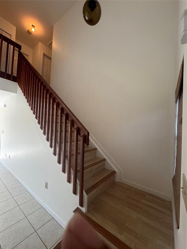 Building Photo - 9929 NW 9th Ct