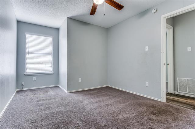 Building Photo - 209 W Schreiber St