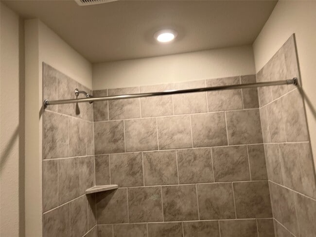 Building Photo - 332 Pecos Dr