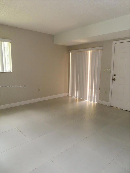 Building Photo - 13894 SW 65th Terrace