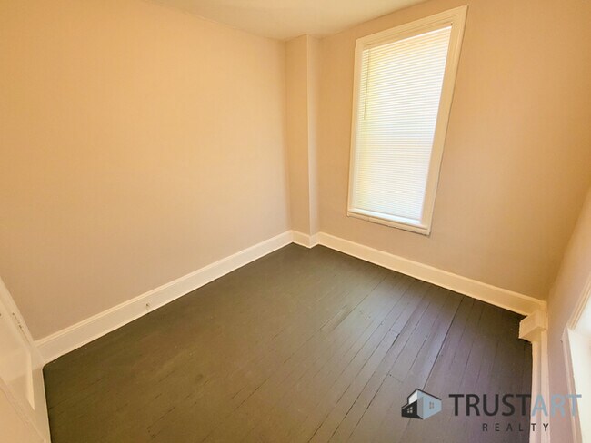 Building Photo - 4839 Merion Ave