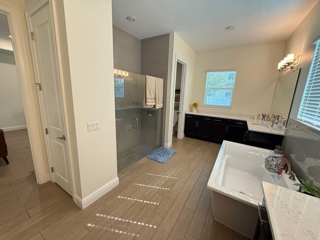 Building Photo - 7 bedroom/6 bath Dr. Phillips Home