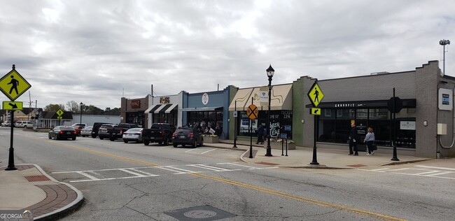 Building Photo - 2462 Lehaven Dr