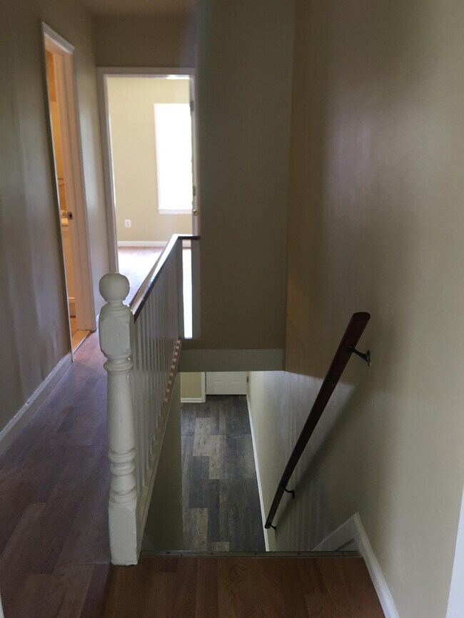 Building Photo - 17 E Ashmead St