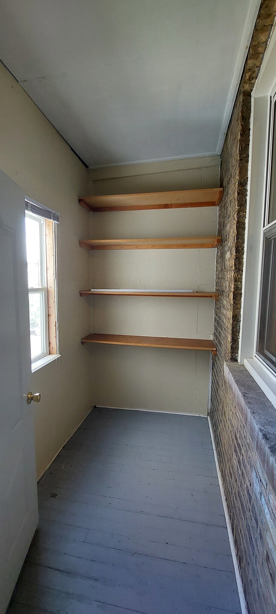 attached storage (off kitchen) - 4700 Lawndale Ave