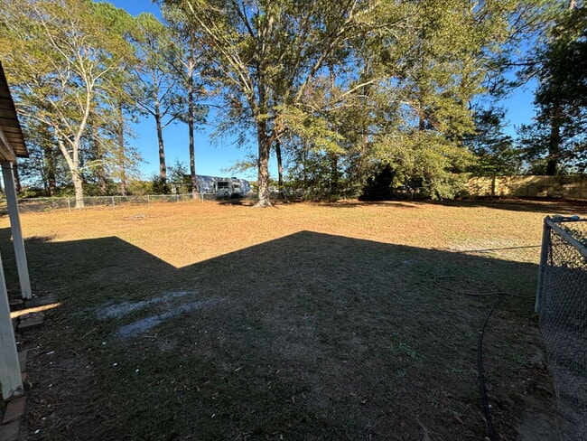 Building Photo - 761 Bob Hall Rd